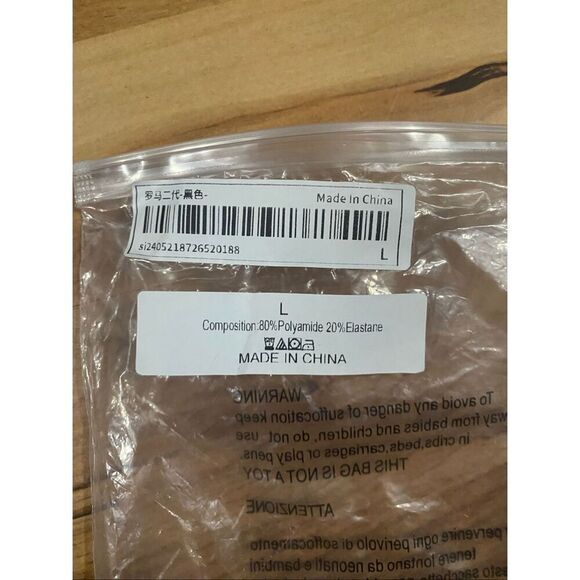 Boutique Black Lettering Seamless Bra Size Large NWOT - Picture 5 of 5